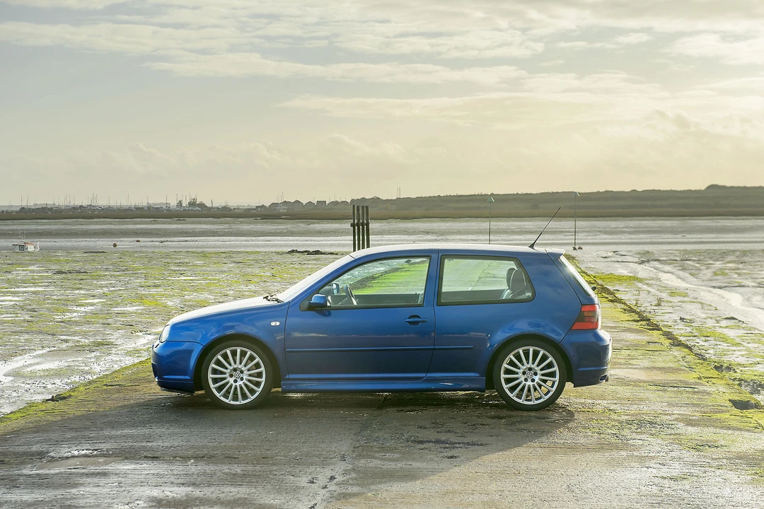 2003 Volkswagen R32 Mk4 - Image 9 of 31