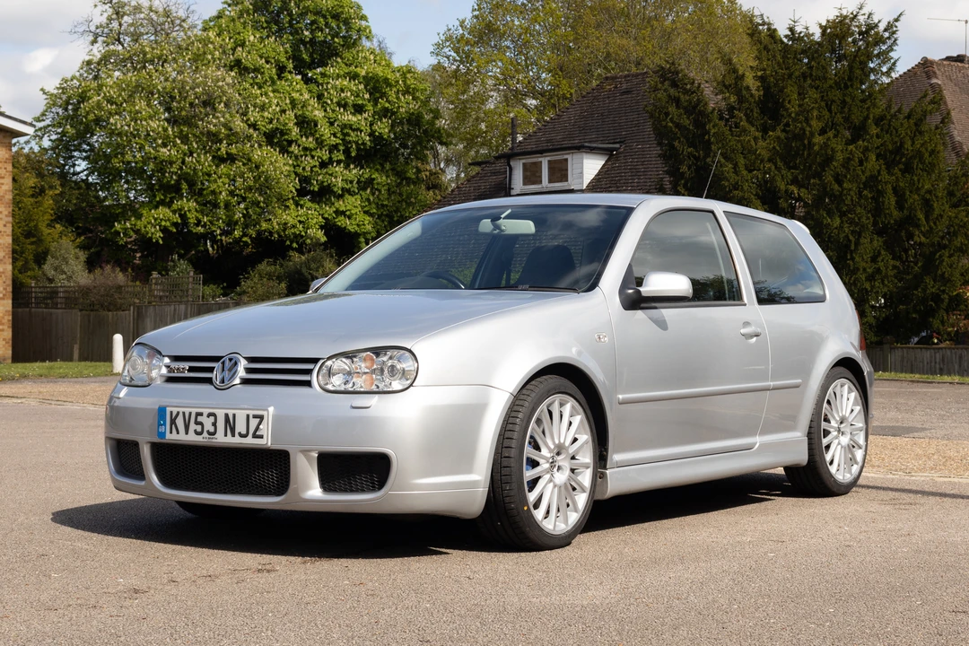 2003 Volkswagen R32 Mk4 - Image 2 of 31