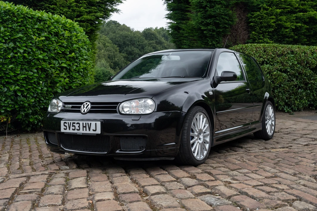 2003 Volkswagen R32 Mk4 - Image 2 of 31