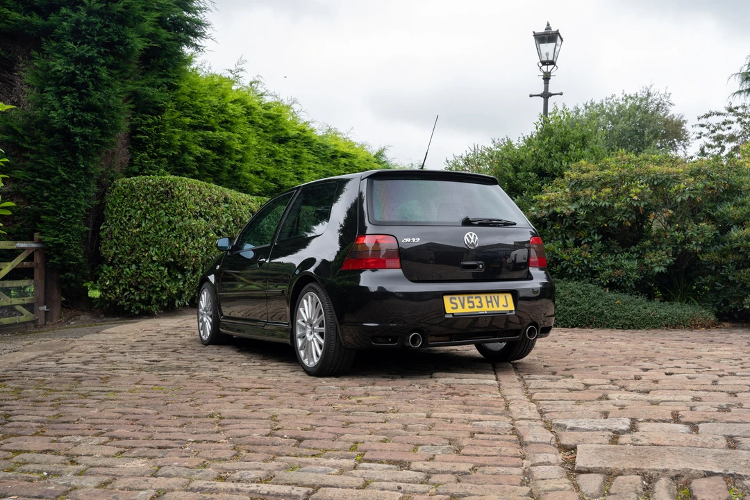 2003 Volkswagen R32 Mk4 - Image 16 of 31