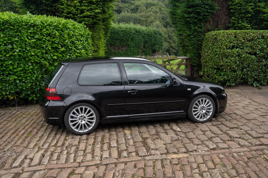 2003 Volkswagen R32 Mk4 - Image 13 of 31