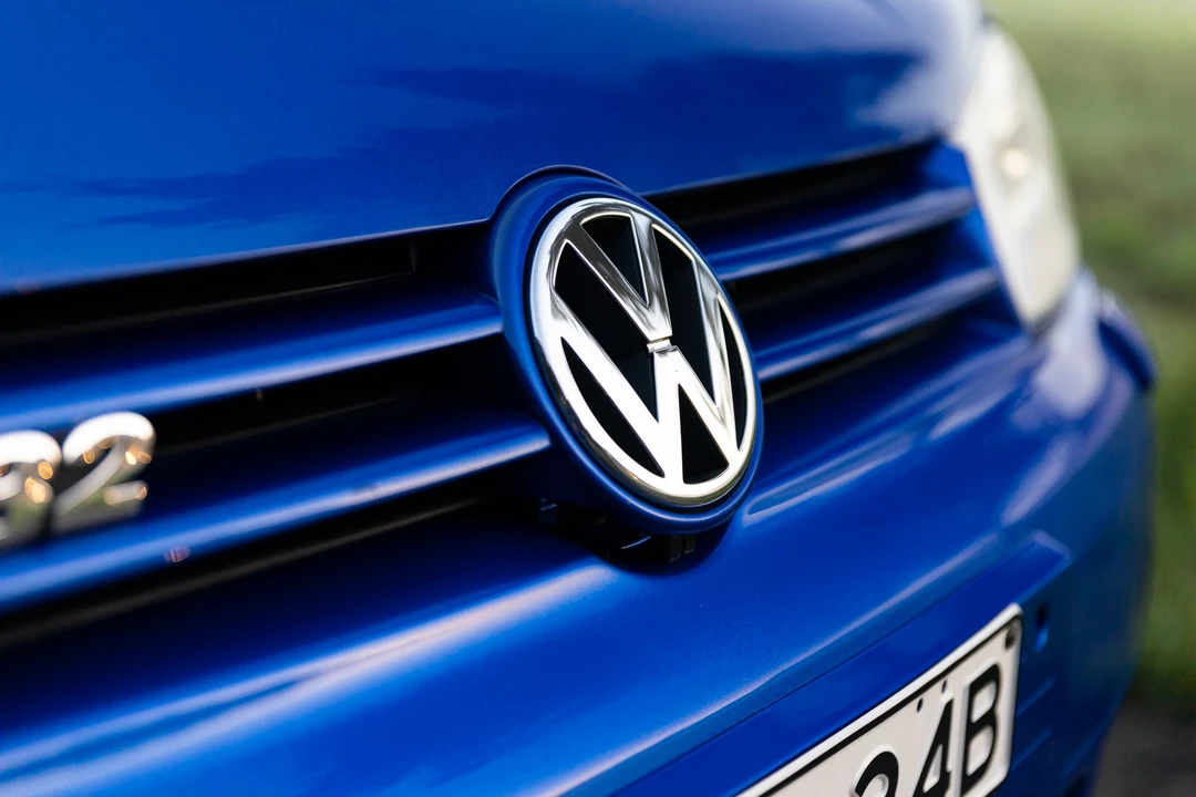 2003 Volkswagen R32 Mk4 - Image 15 of 31