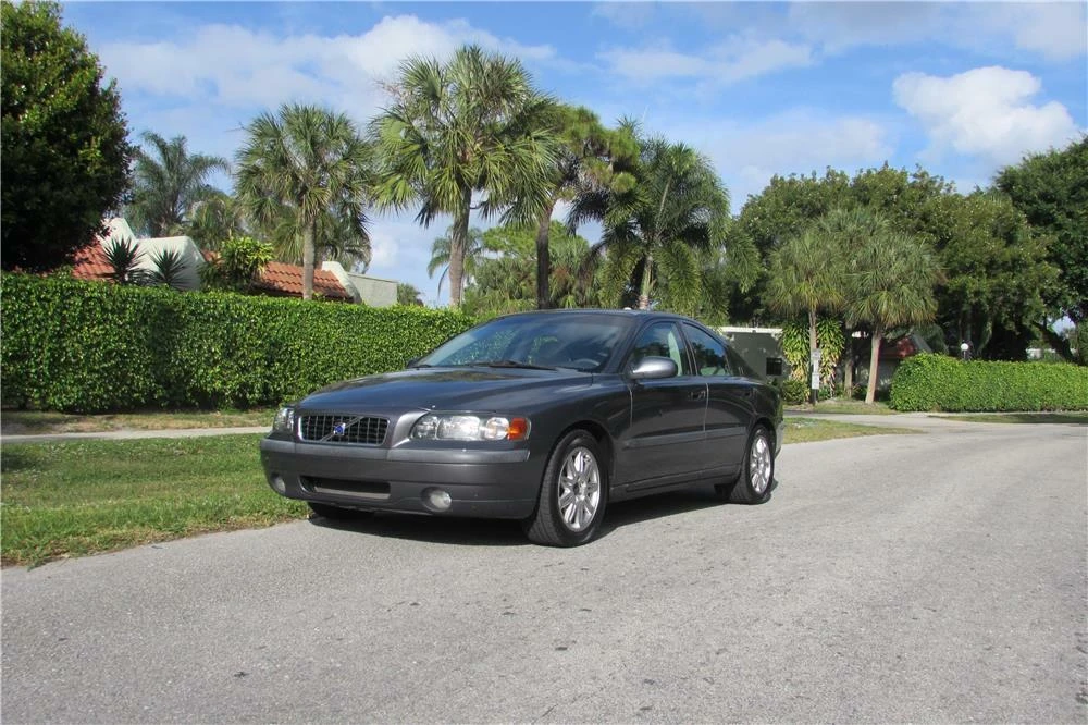 2003 Volvo S60 1st Gen - Image 2 of 3