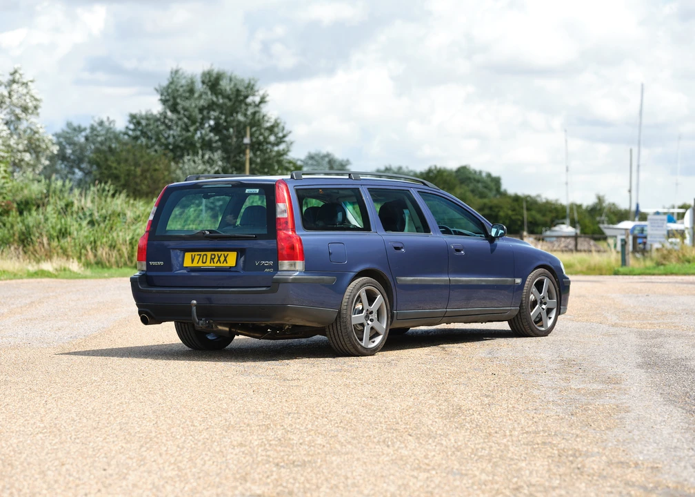 2003 Volvo V70 R 2nd Gen - Image 9 of 31