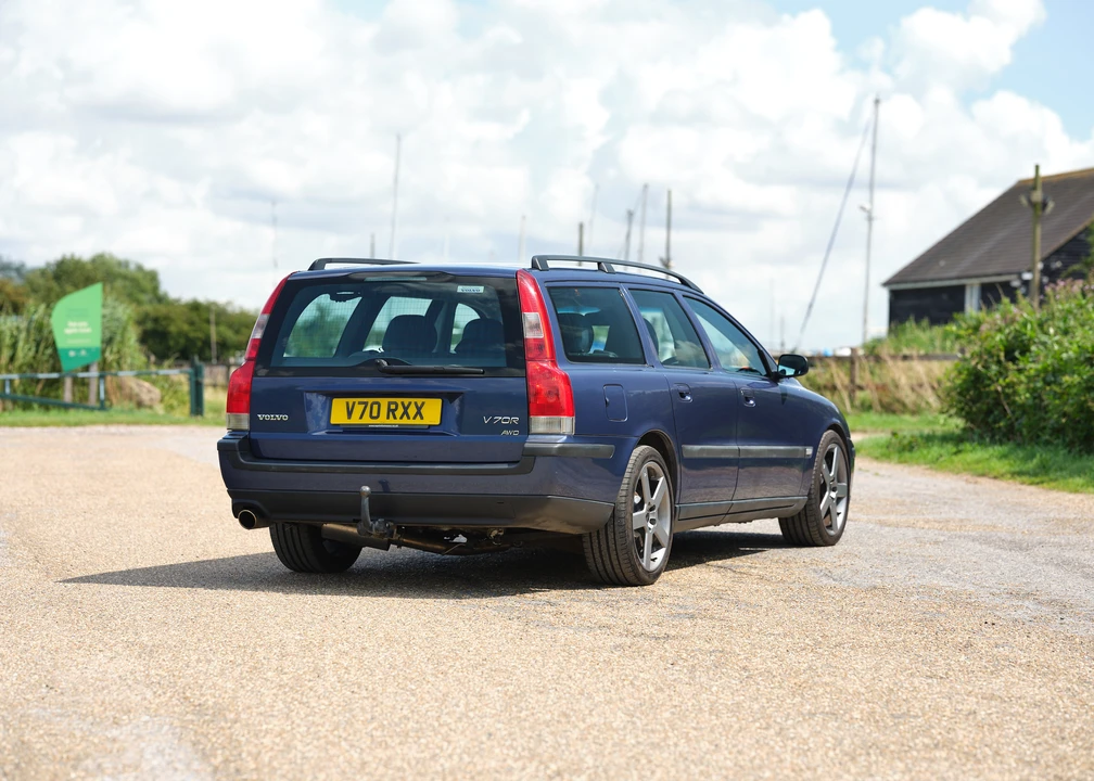 2003 Volvo V70 R 2nd Gen - Image 17 of 31