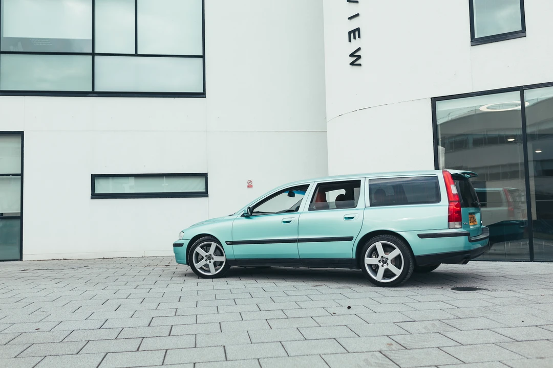 2003 Volvo V70 R 2nd Gen - Image 13 of 31
