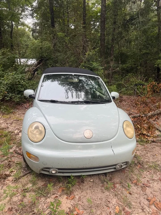 2003 Volkswagen New Beetle - Image 10 of 10