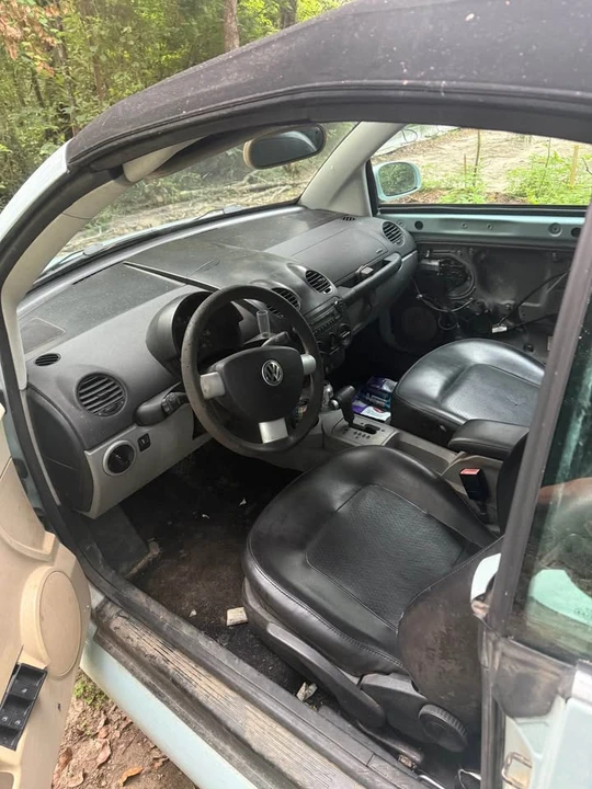 2003 Volkswagen New Beetle - Image 7 of 10