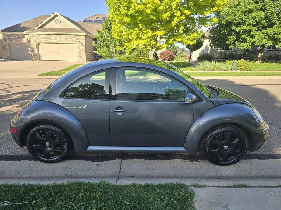 2003 Volkswagen New Beetle - Image 2 of 22
