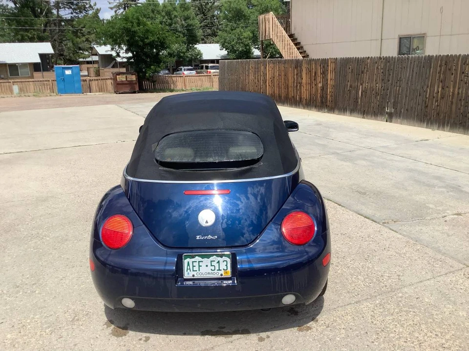 2003 Volkswagen New Beetle - Image 5 of 9