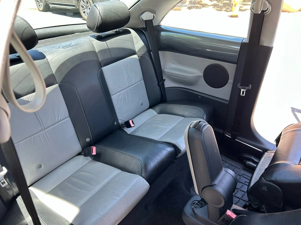 2003 Volkswagen New Beetle - Image 11 of 24