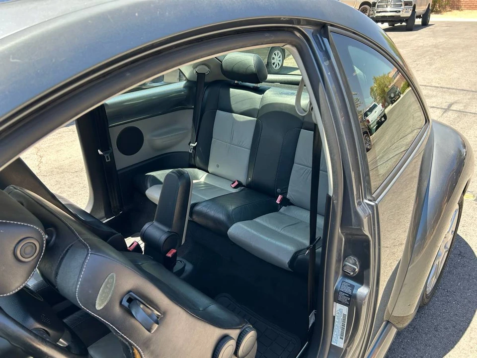 2003 Volkswagen New Beetle - Image 9 of 24