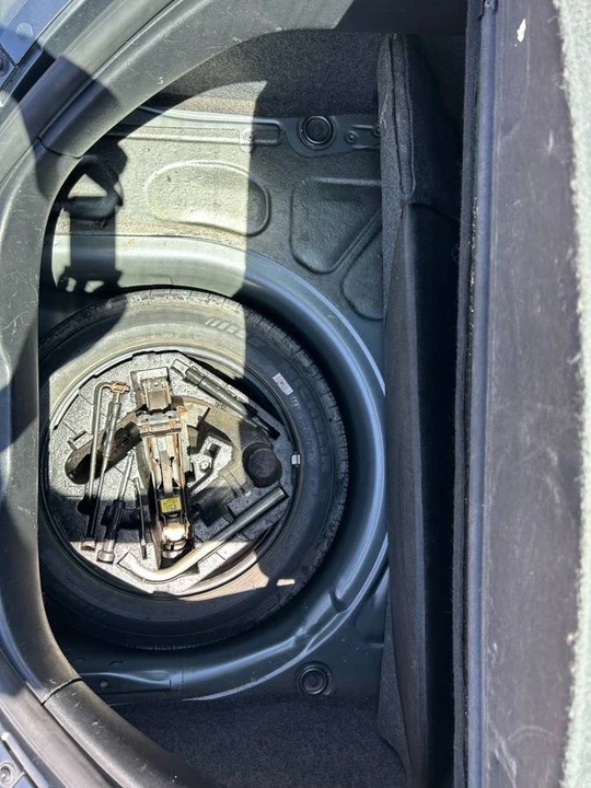 2003 Volkswagen New Beetle - Image 20 of 24