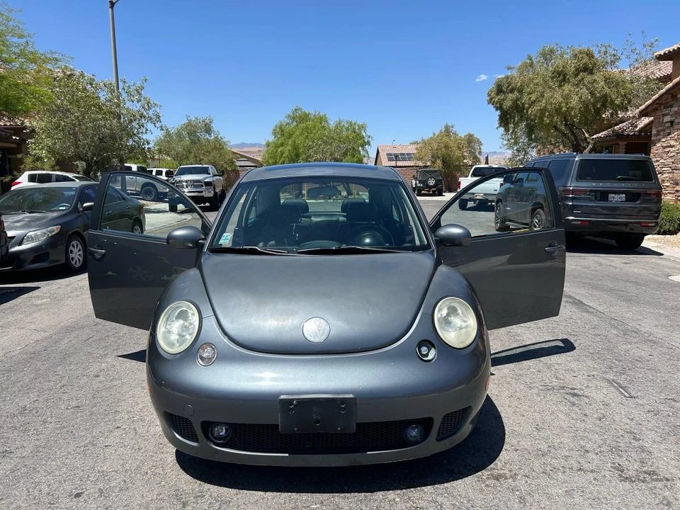 2003 Volkswagen New Beetle - Image 6 of 24