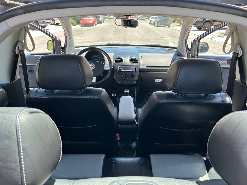 2003 Volkswagen New Beetle - Image 21 of 24