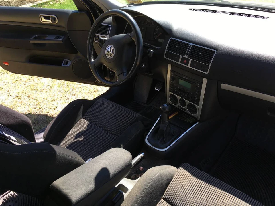 2003 Volkswagen GTI Mk4 - Image 15 of 18