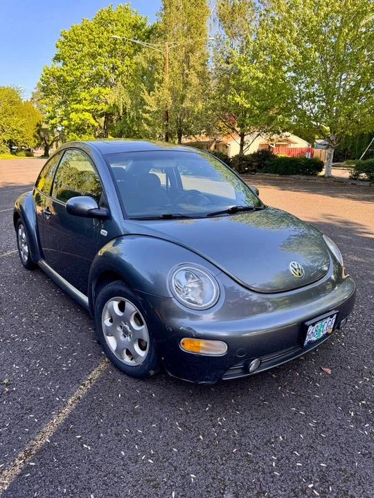 2003 Volkswagen New Beetle - Image 2 of 12