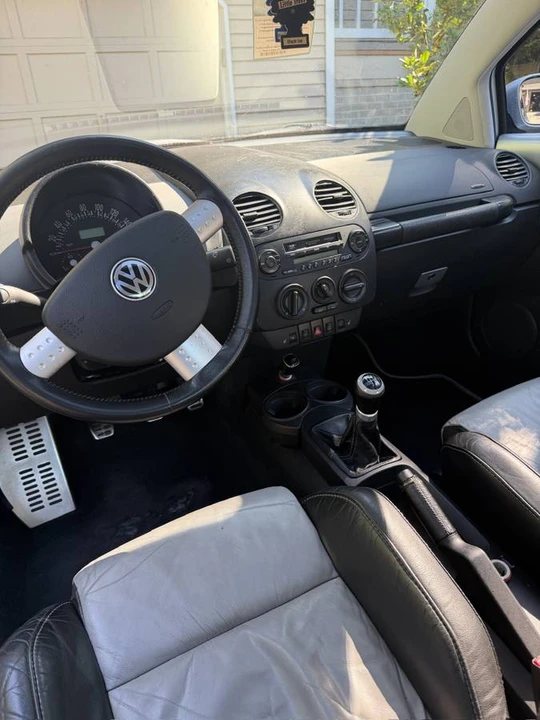 2003 Volkswagen New Beetle - Image 7 of 14