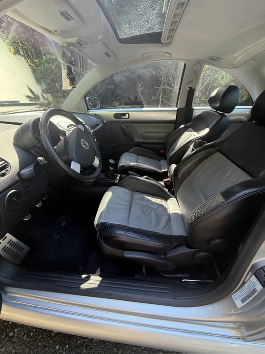 2003 Volkswagen New Beetle - Image 13 of 14