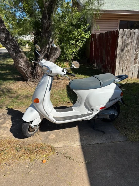 2003 Vespa Sei & PX & ET & LX & GT - Image 3 of 4