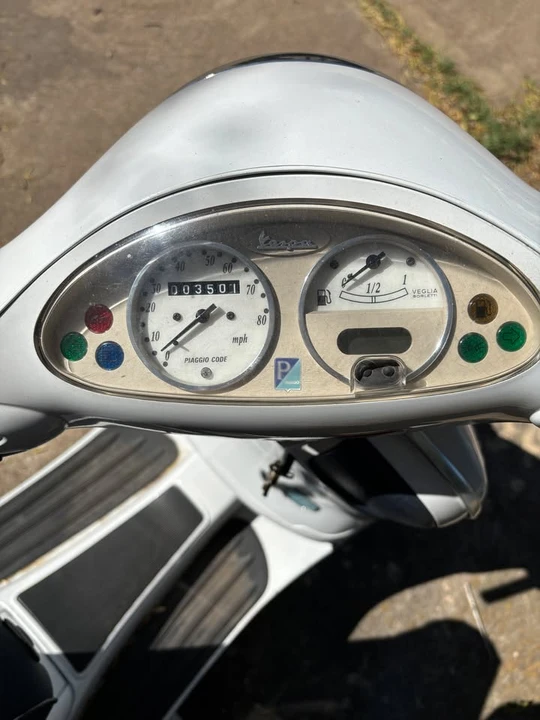 2003 Vespa Sei & PX & ET & LX & GT - Image 4 of 4