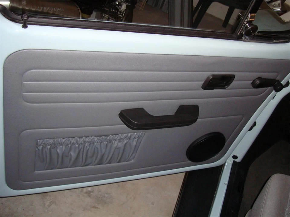 2003 Volkswagen New Beetle - Image 14 of 15