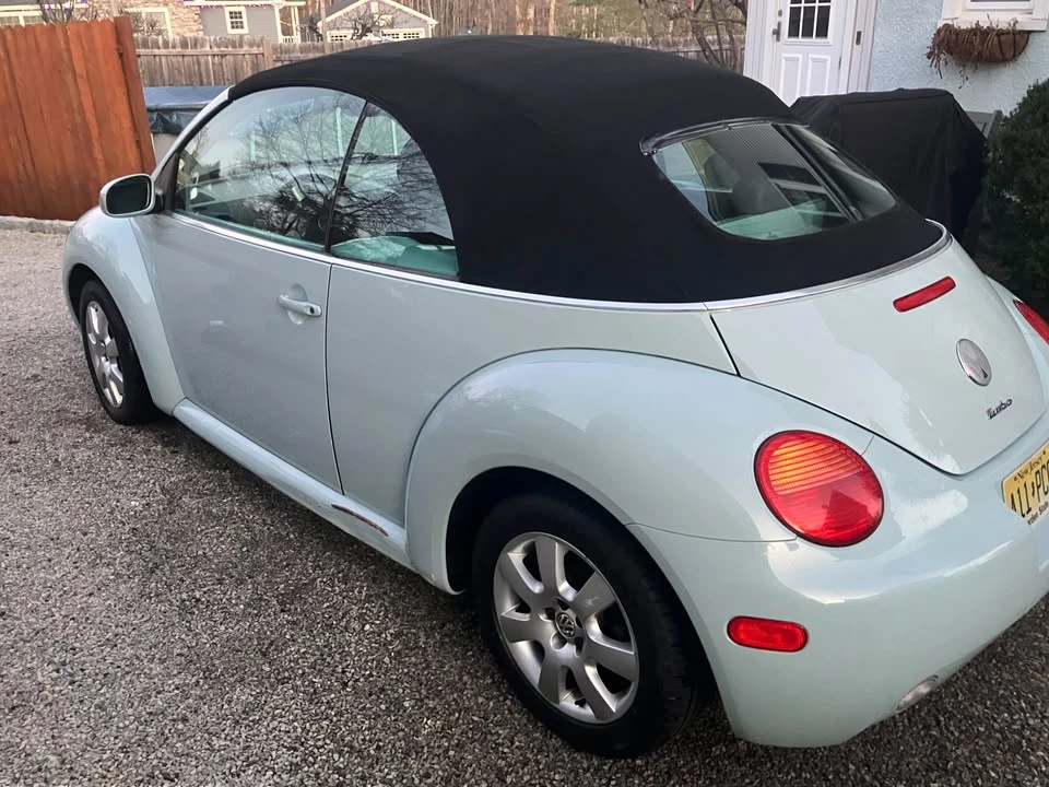 2003 Volkswagen New Beetle - Image 6 of 12