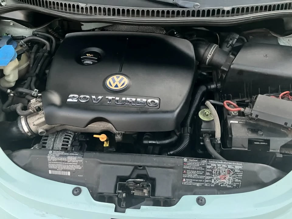 2003 Volkswagen New Beetle - Image 9 of 12