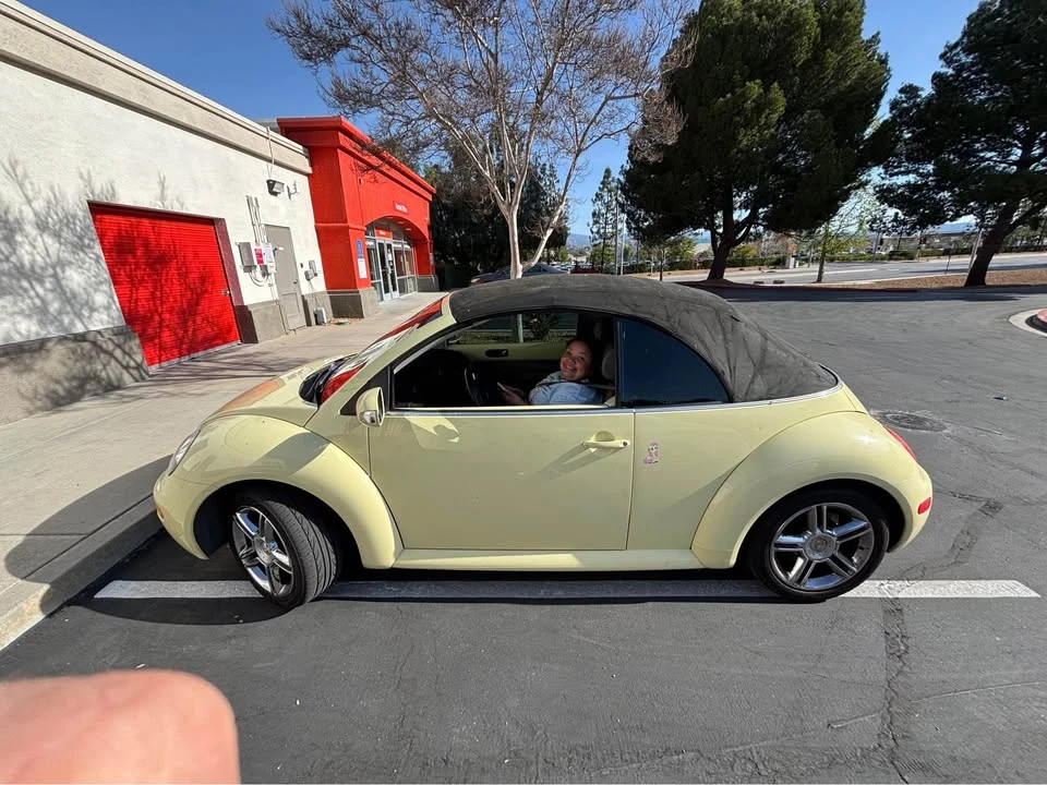 2003 Volkswagen New Beetle - Image 4 of 4