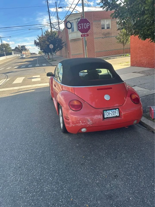 2003 Volkswagen New Beetle - Image 3 of 5