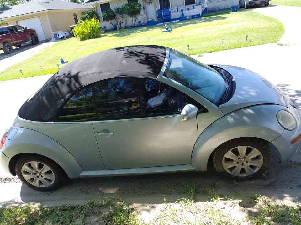 2003 Volkswagen New Beetle - Image 3 of 5