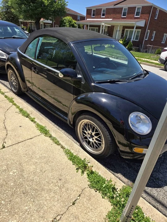 2003 Volkswagen New Beetle - Image 2 of 6
