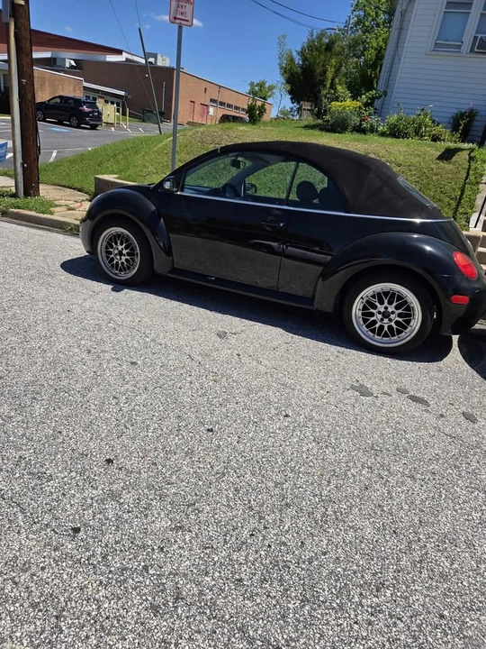 2003 Volkswagen New Beetle - Image 3 of 6