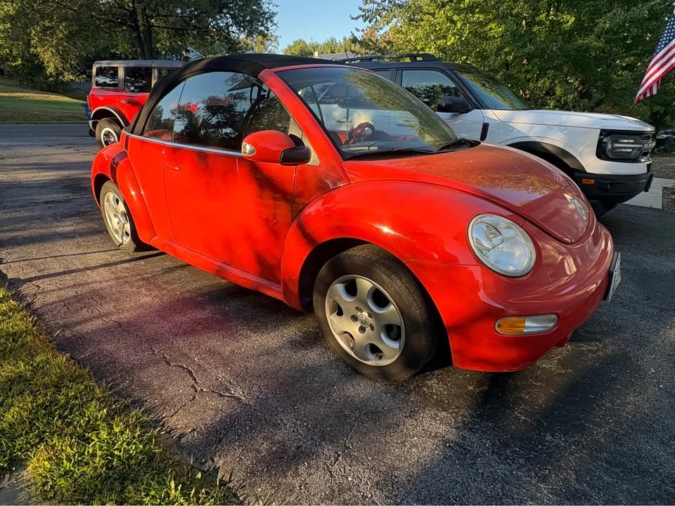2003 Volkswagen New Beetle - Image 2 of 4
