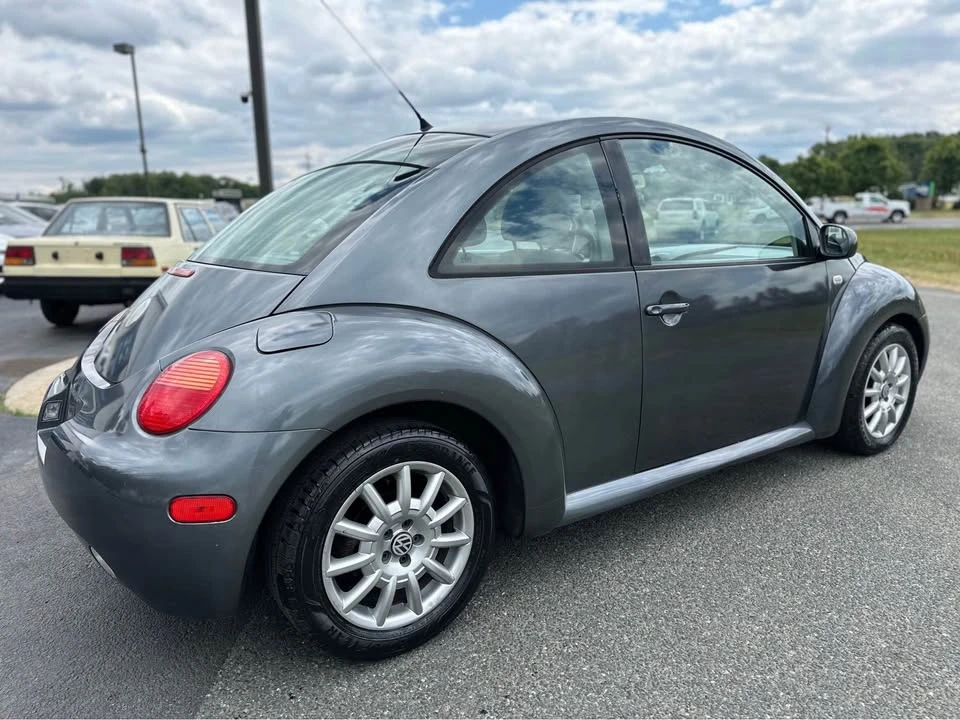 2003 Volkswagen New Beetle - Image 6 of 10