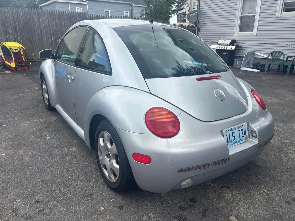 2003 Volkswagen New Beetle - Image 4 of 10