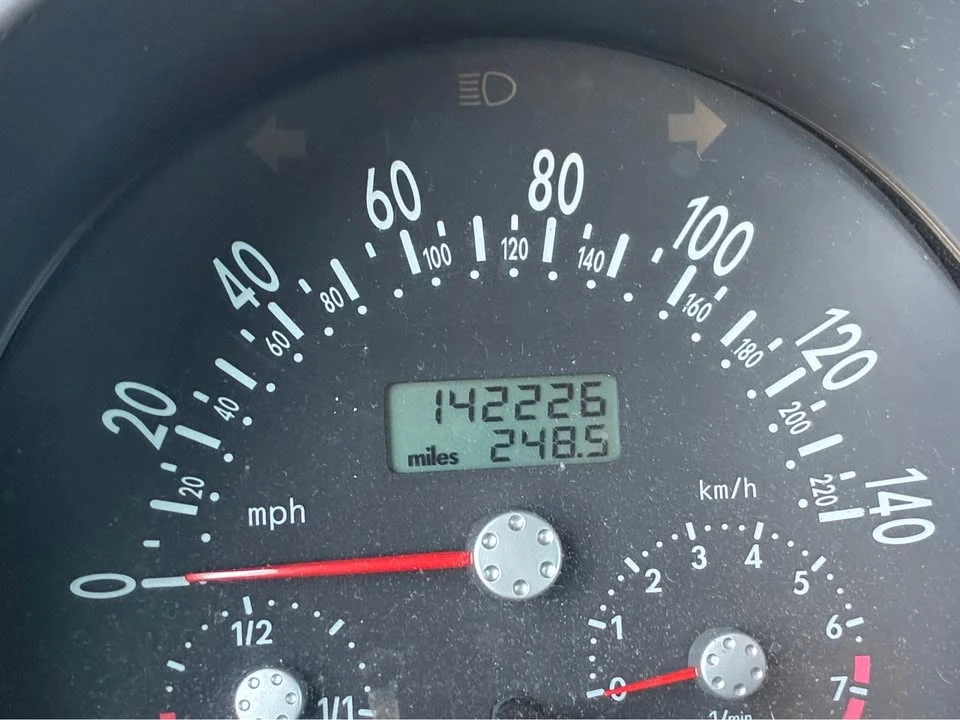 2003 Volkswagen New Beetle - Image 6 of 6
