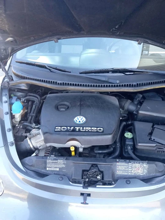 2003 Volkswagen New Beetle - Image 8 of 8