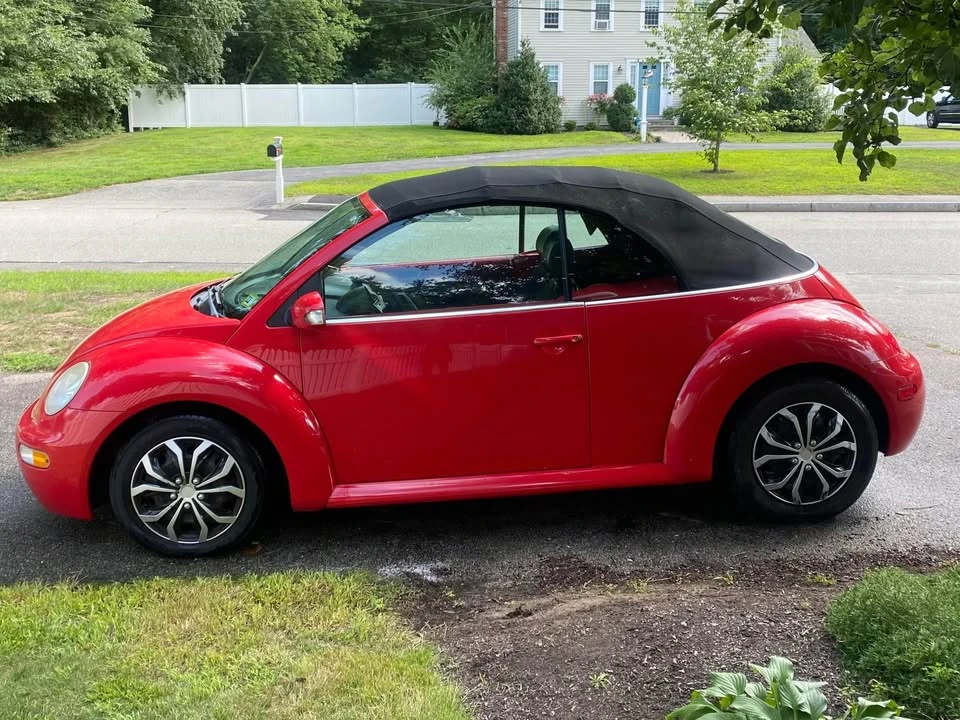 2003 Volkswagen New Beetle - Image 2 of 8