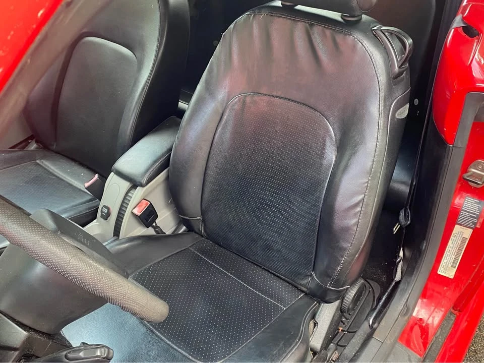 2003 Volkswagen New Beetle - Image 7 of 8