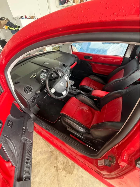 2003 Volkswagen New Beetle - Image 6 of 7