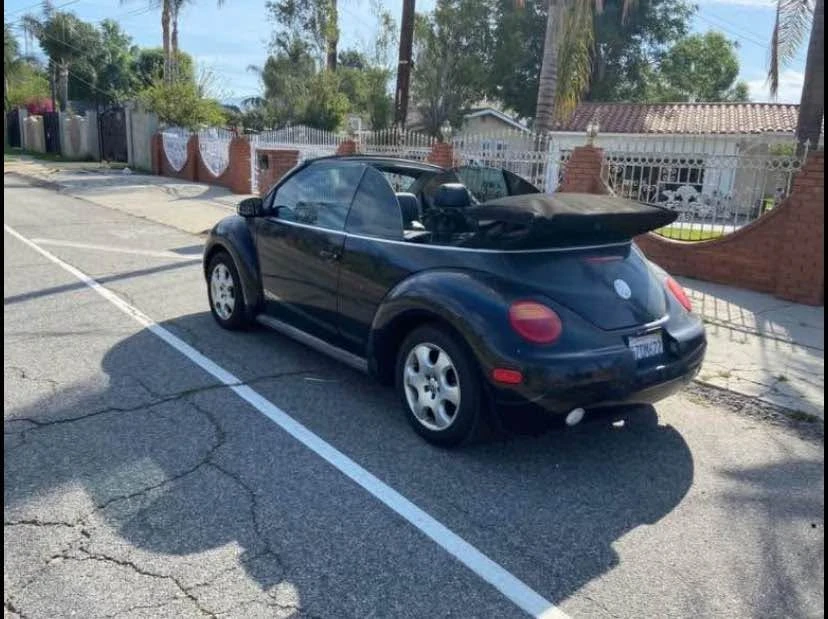 2003 Volkswagen New Beetle - Image 10 of 14