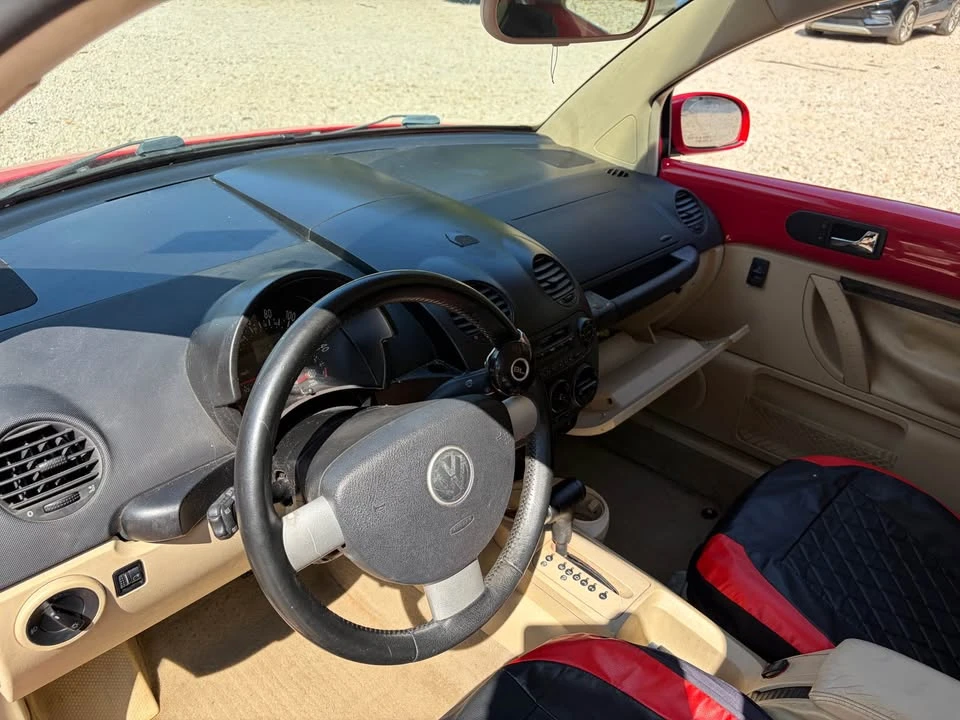 2003 Volkswagen New Beetle - Image 7 of 7