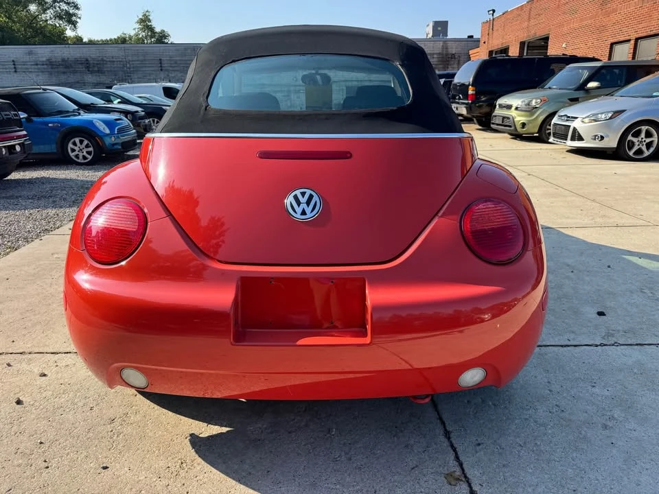 2003 Volkswagen New Beetle - Image 7 of 15