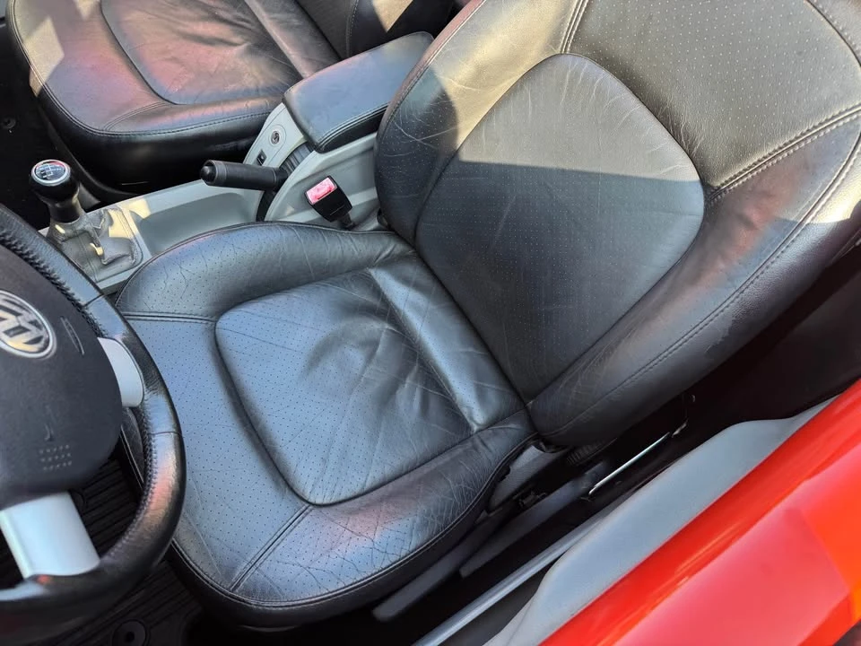 2003 Volkswagen New Beetle - Image 11 of 15