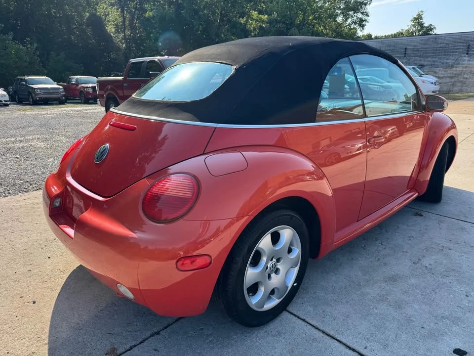2003 Volkswagen New Beetle - Image 6 of 15