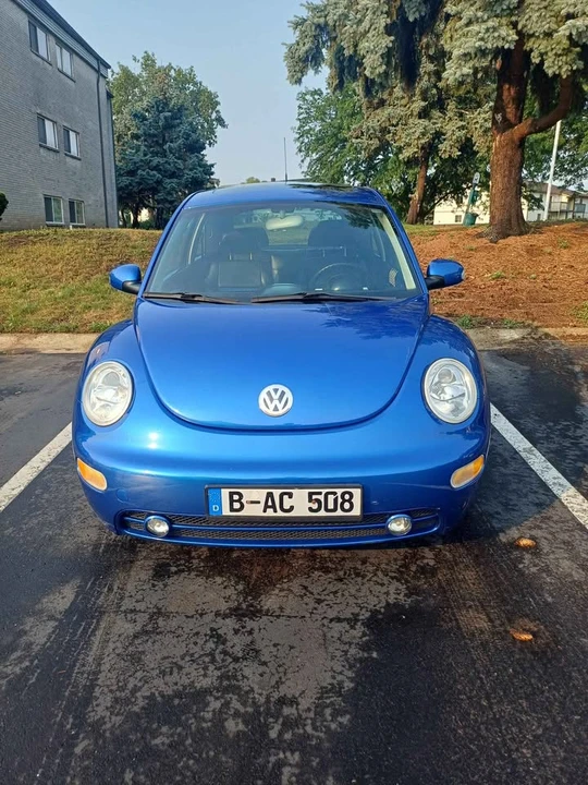 2003 Volkswagen New Beetle - Image 2 of 16