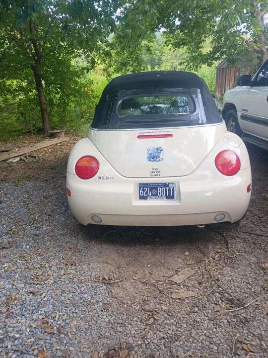 2003 Volkswagen New Beetle - Image 3 of 6