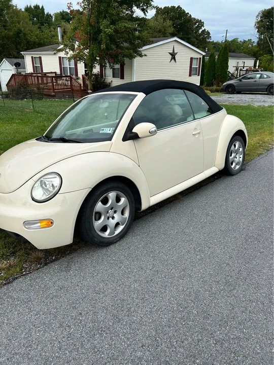 2003 Volkswagen New Beetle - Image 3 of 8