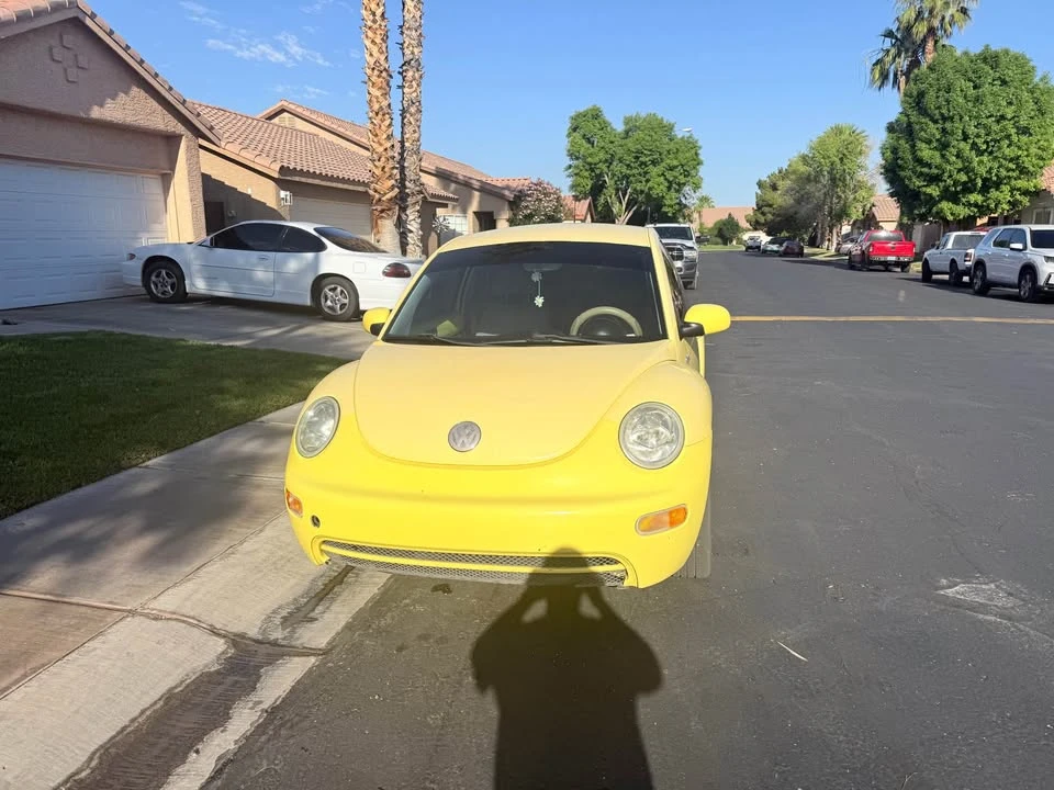 2003 Volkswagen New Beetle - Image 2 of 8